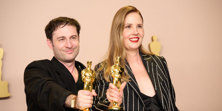 Justine Triet et Arthur Harari, récompensés pour le Meilleur scénario original © Michael Baker / © A.M.P.A.S.