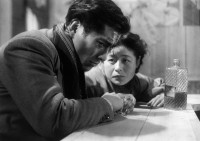 Toshirô Mifune (Matsunaga), Noriko Sengoku (Gin)