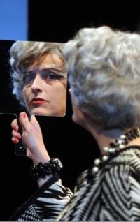 Peggy Guggenheim, femme face à son miroir