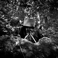 Ingmar Bergman et Bengt Ekerot sur le tournage du film « Le Septième Sceau »