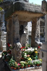 Tombe d'Allan Kardec. Cimetière du Père Lachaise, Paris. septembre 2009