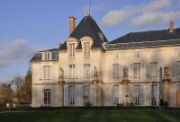 Façade sud-ouest (côté jardin) du Château de Malmaison