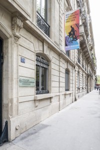 Façade de la Fondation Calouste Gulbenkian à Paris. 