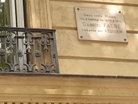 Plaque à la mémoire de Gabriel Fauré, 154 bd Malesherbes