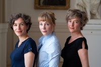 Misia, Reine de Paris aux Bouffes du Nord : Juliette Hurel, Julie Depardieu, Hélène Couvert