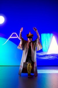 Affiche Thomas Lebrun / CCN de Tours - Dans ce monde, Le petit voyage - Chaillot – Théâtre National de la Danse