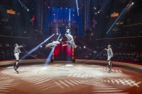 Cirque d'Hiver Bouglione : Fantaisie - Jump'N Roll