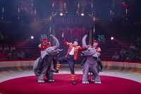 Cirque d'Hiver Bouglione : Fantaisie - Les Mangeurs de Lapin