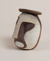 Vassil Ivanoff, Vase «Cubiste», Grès à engobe blanc et brun, H. 16cm, vers 1962-1965