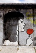 Affiche Blanche-Neige ou la chute du Mur de Berlin - Théâtre de Saint-Quentin-en-Yvelines