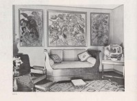 Photographie de la chambre à coucher de Mme Rosenberg avec les « Transparences » de Francis Picabia, meuble de style Restauration, parue dans Art et industrie, décembre 1930 Bibliothèque nationale de France, Paris, FOL-V-5966 
