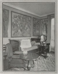 Sonia (photographe non identifié), photographie de la chambre à coucher de Mme Rosenberg avec les « Transparences » de Francis Picabia, meubles de style Restauration, parue dans Vogue, 1929 Bibliothèque nationale de France, Paris, FOL-V-5554 (BIS) 
