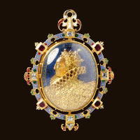 Joyau Heneage,
Miniature : Nicholas Hilliard. Angleterre, vers 1595–1600. Or émaillé, diamants taillés en table, rubis birmans, cristal de roche et miniature,
Victoria and Albert Museum