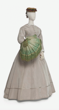 Anonyme
Robe en deux parties,
1860-1865,
Faille de soie et taffetas
