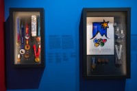 Visuel in situ de l'exposition "D’or, d’argent, de bronze : une histoire de la médaille olympique"