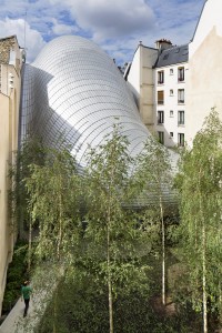 Vue de l'arrière de la Fondation Jérôme Seydoux-Pathé, exposition Renzo Piano-paris, photographie Michel Denancé 